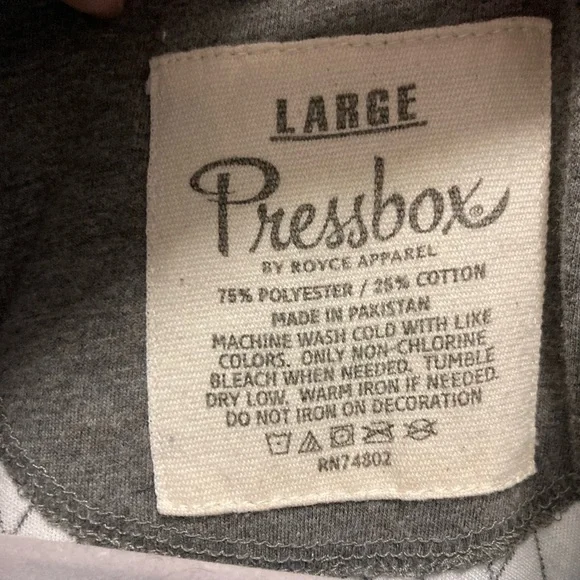 Pressbox Carolina Tar Heels Women’s Quilted Pullover Size Large - Picture 4 of 6